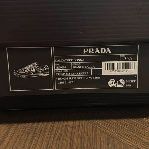 PRADA logo low top sneaker - Picture 13 of 15
